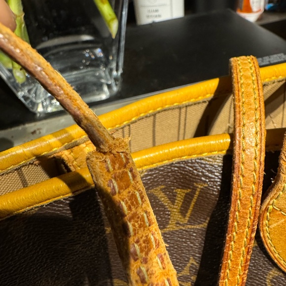 Louis Vuitton Neverfull MM & Wallet - Picture 10 of 16